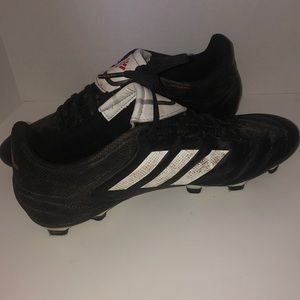 Black Adidas Cleats size 6/12 Male